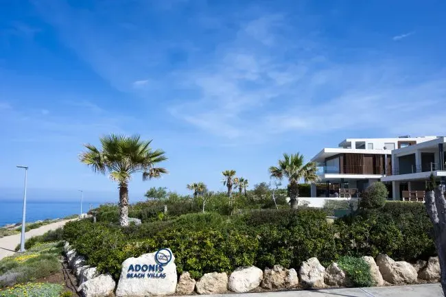 Property gallery view 3