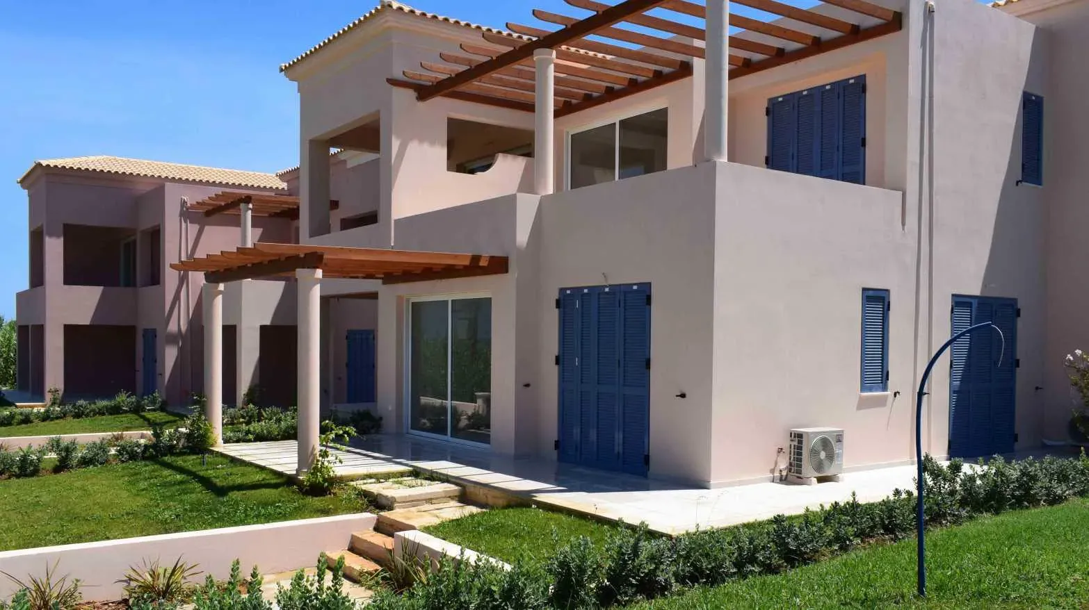 Property gallery view 3