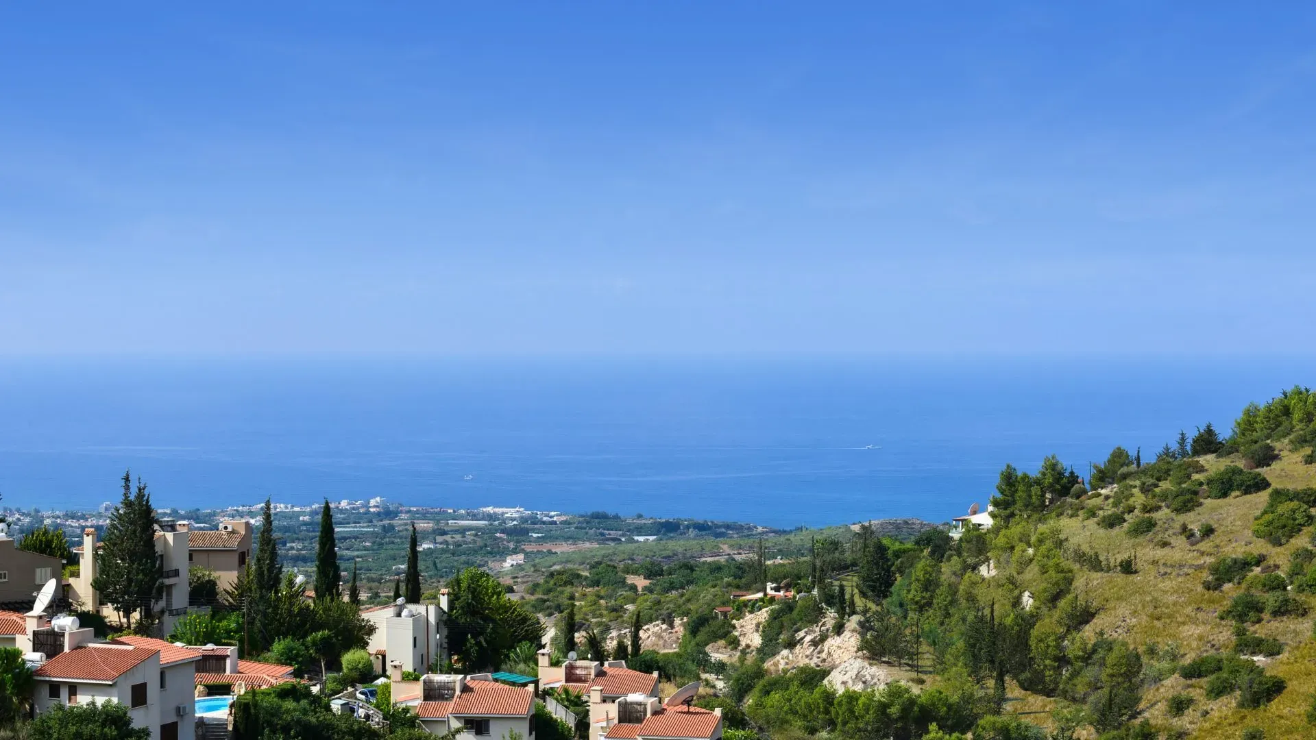 Property gallery view 3