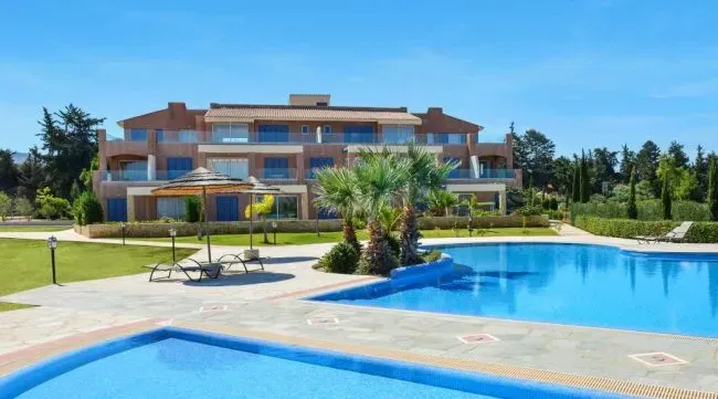 Property gallery view 10