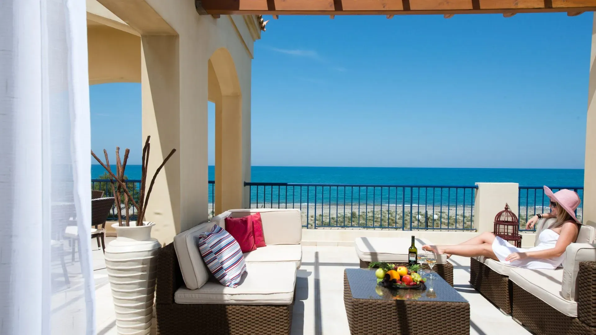 Property gallery view 3