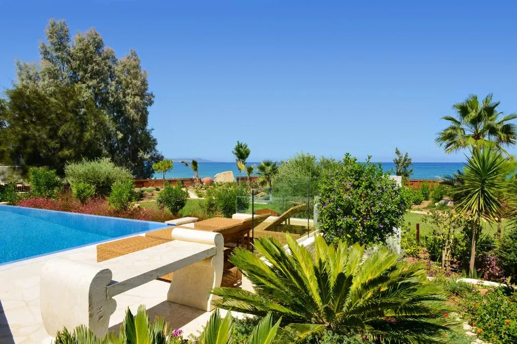 Property gallery view 5