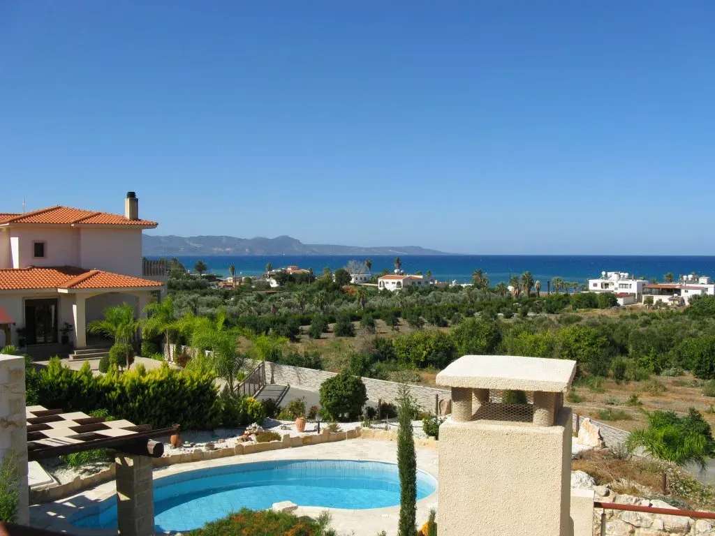 Property gallery view 7