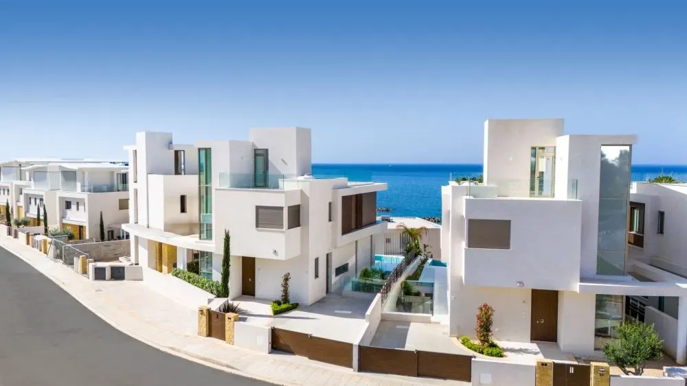 Property gallery view 5