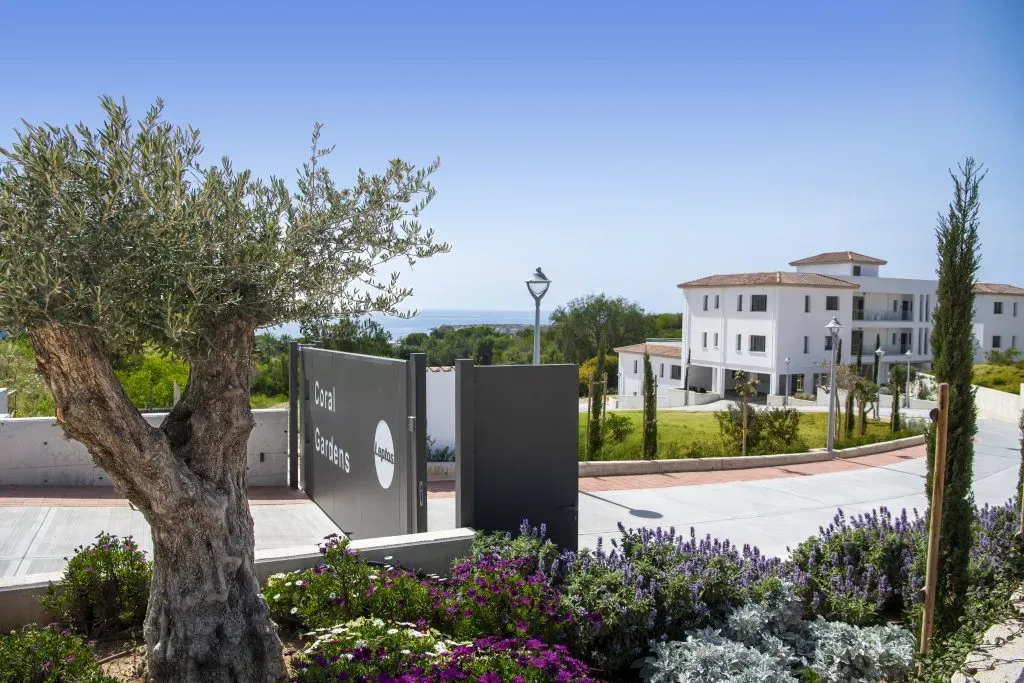 Property gallery view 9