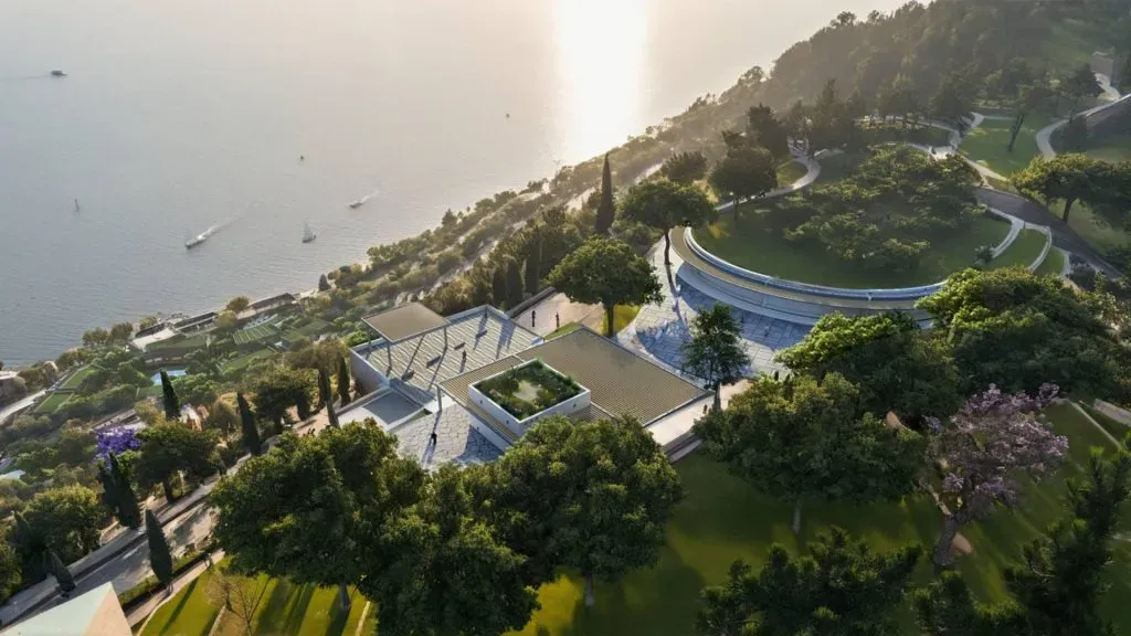 Property gallery view 6