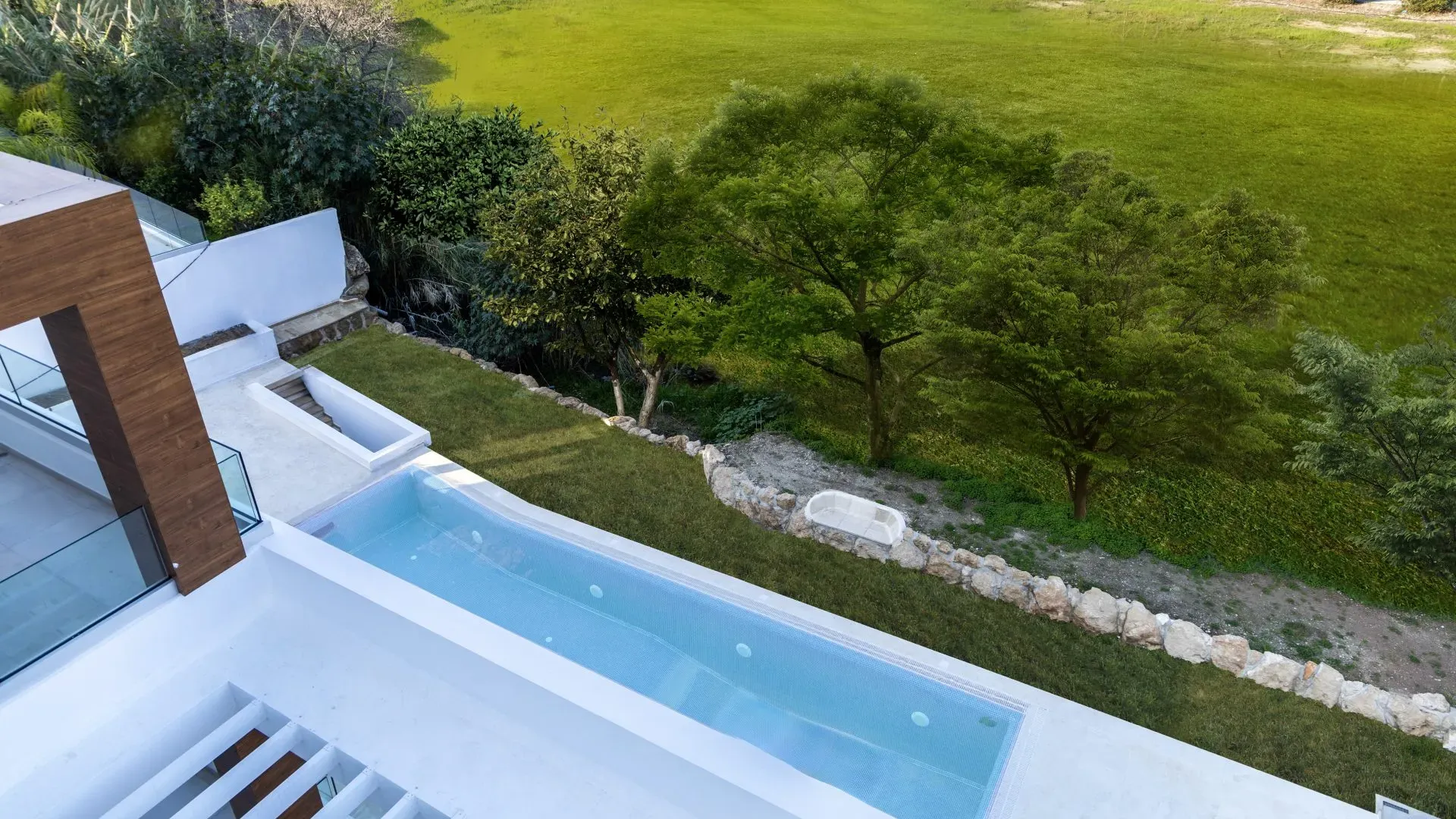 Property gallery view 2