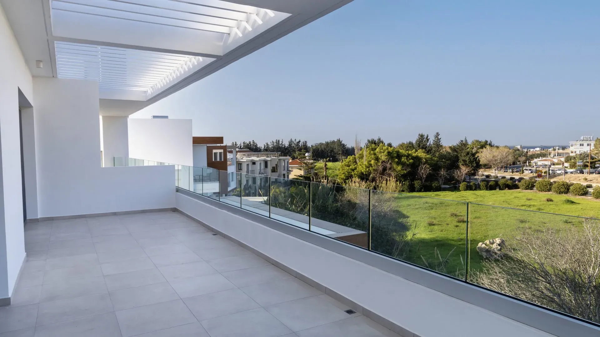 Property gallery view 3