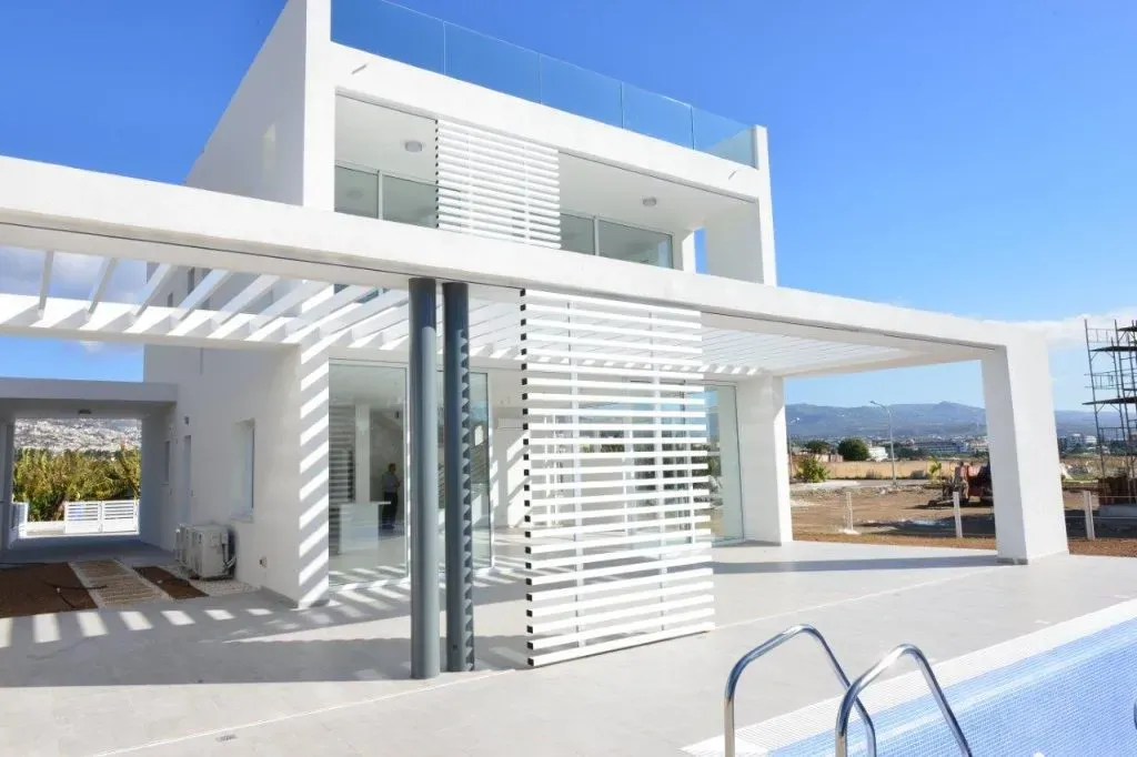 Property gallery view 14