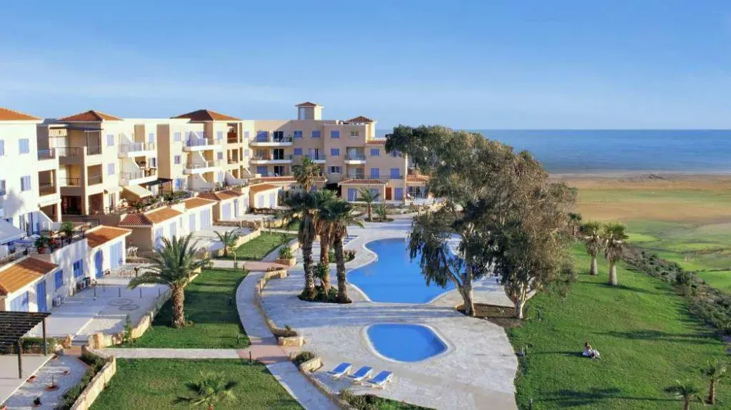 Property gallery view 6