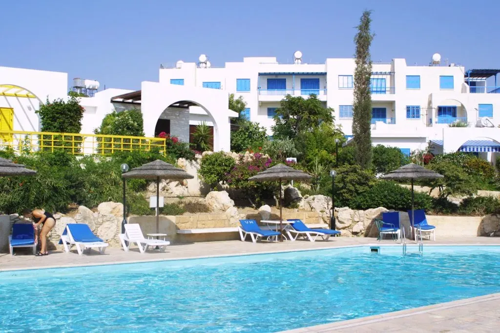 Property gallery view 4