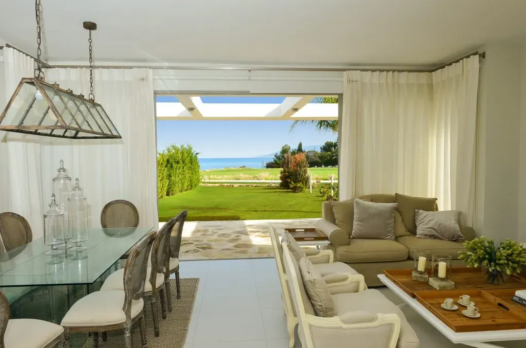 Property gallery view 10