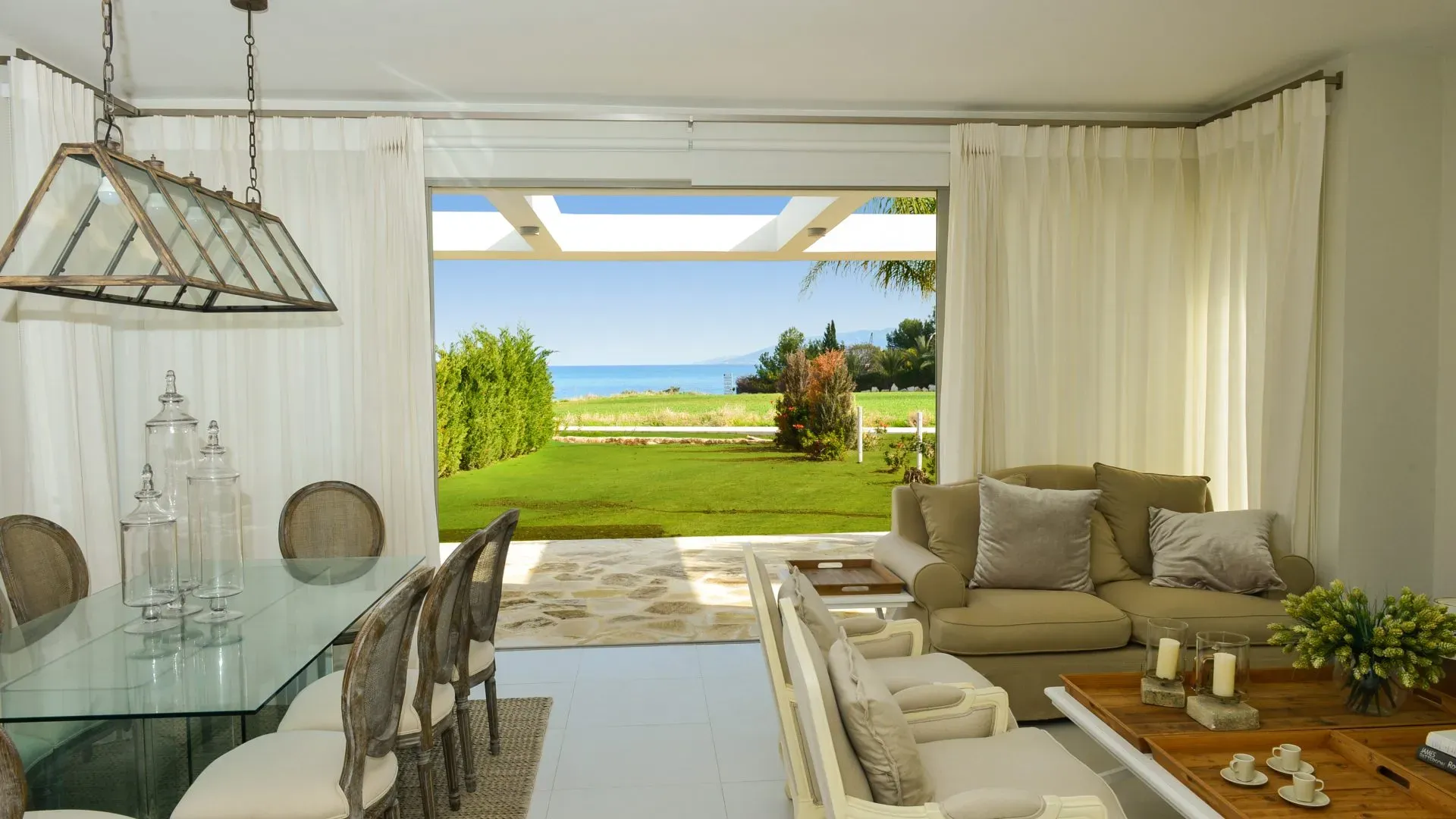 Property gallery view 3