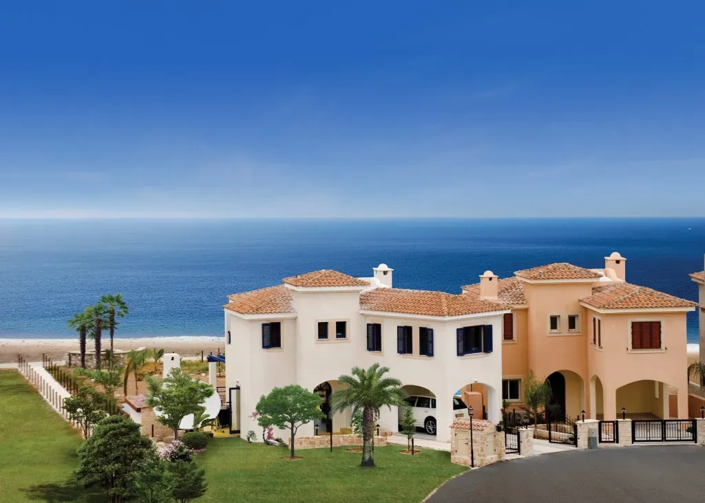 Property gallery view 9