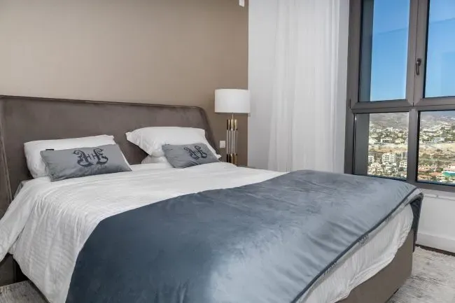 Property gallery view 7