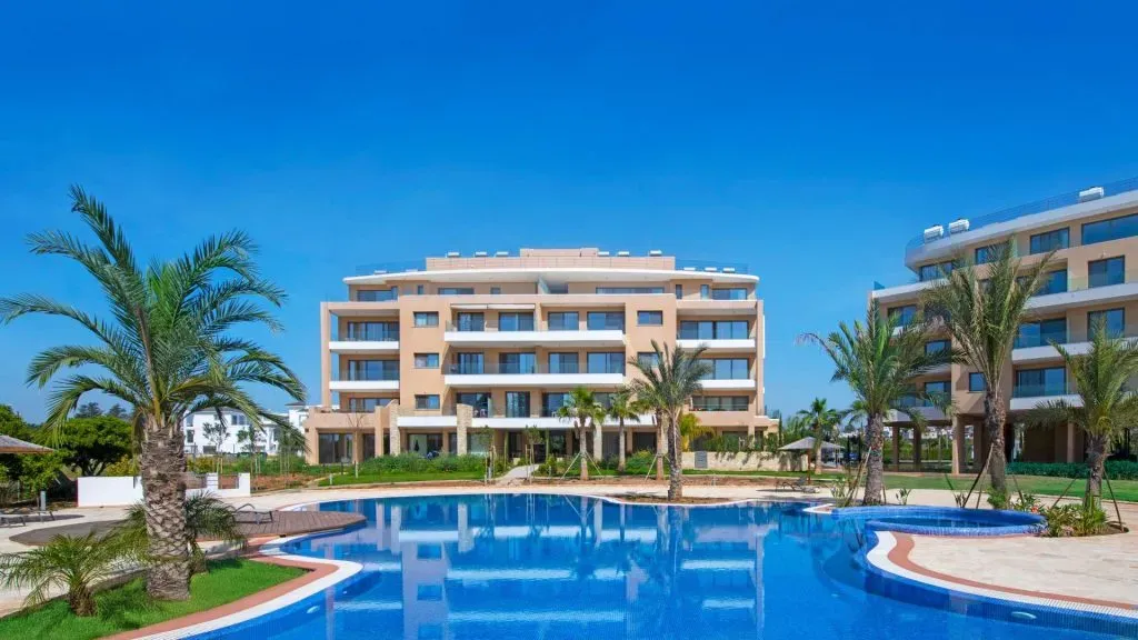 Property gallery view 8