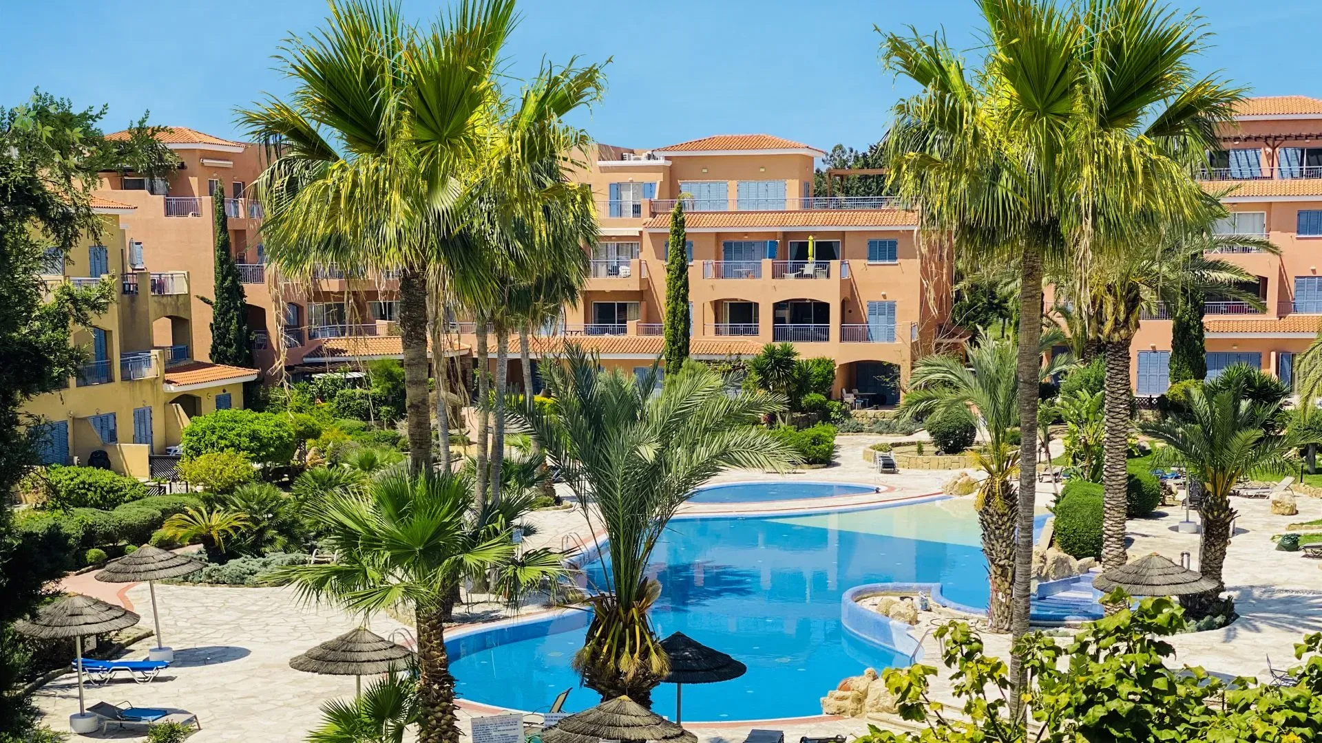 Property gallery view 3