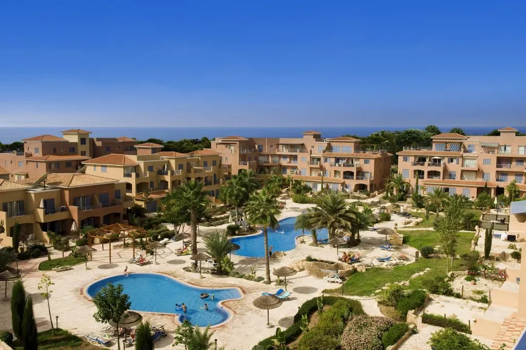 Property gallery view 8