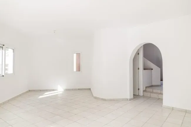 Property gallery view 7