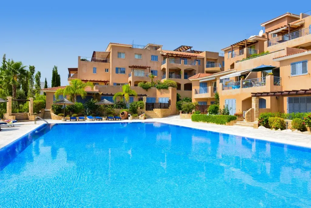 Property gallery view 6