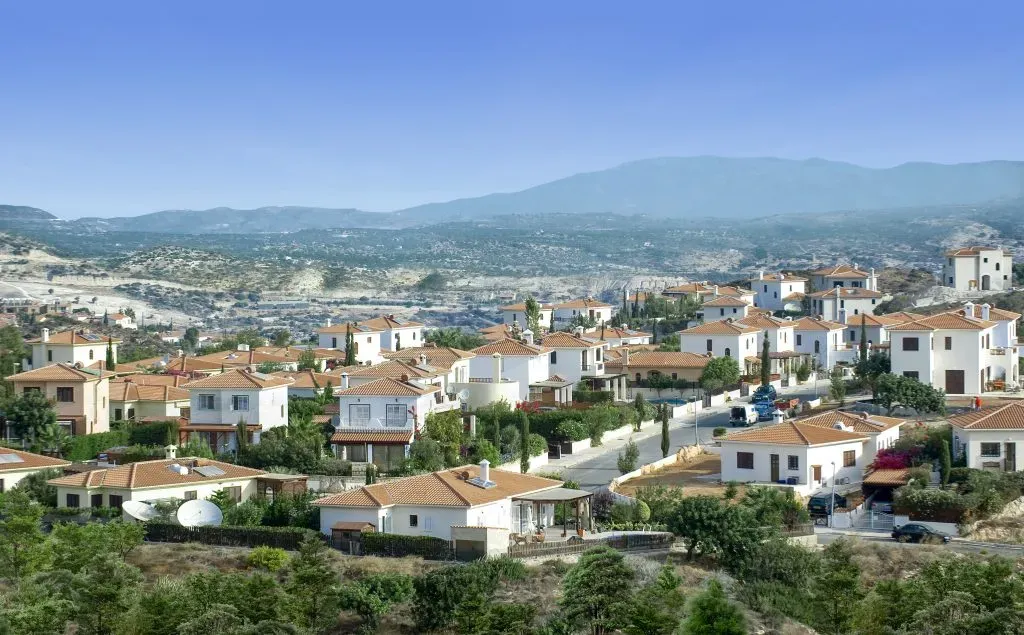 Property gallery view 15