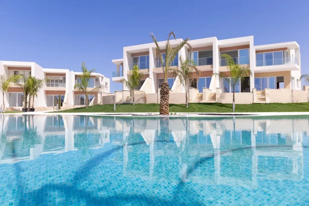 Property gallery view 9