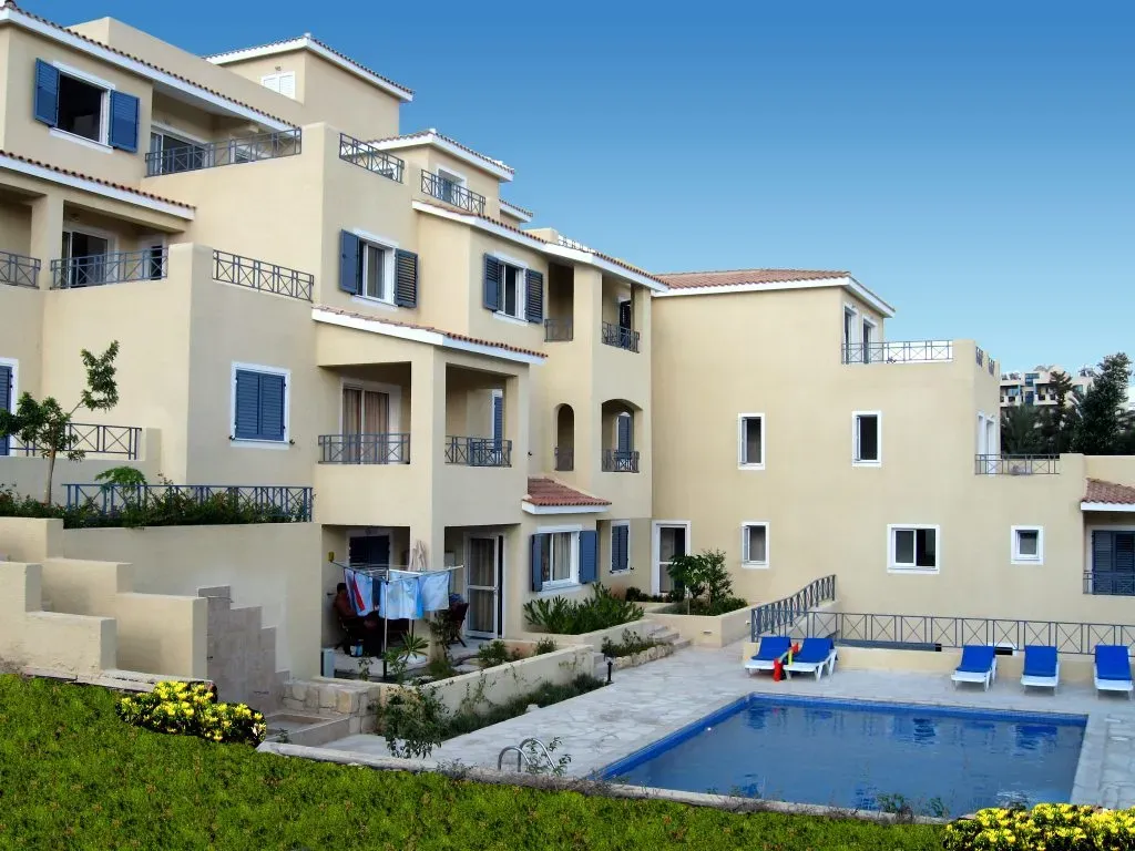 Property gallery view 10