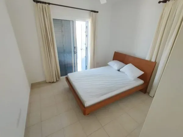 Property gallery view 5