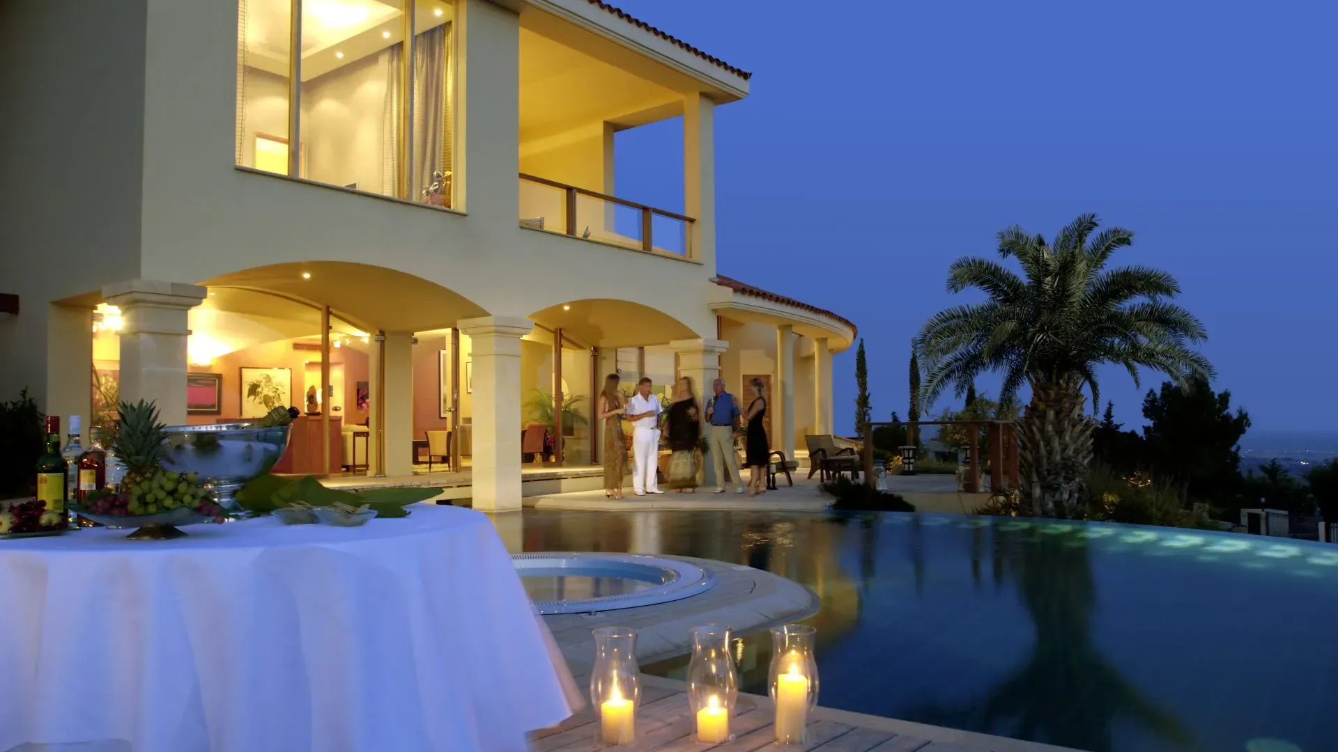 Property gallery view 3