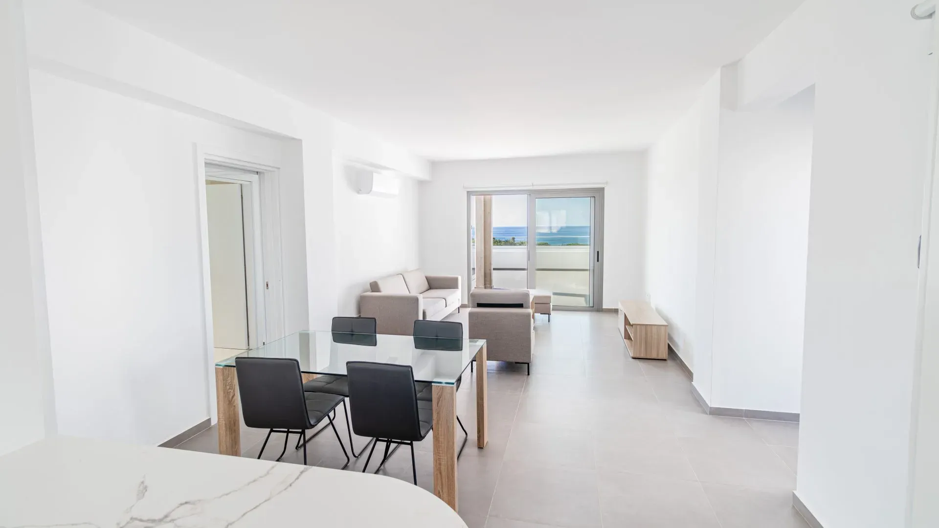 Property gallery view 1