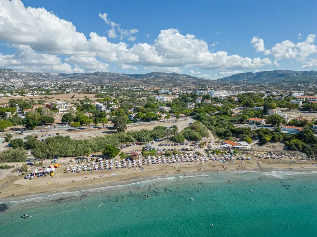 Property gallery view 4