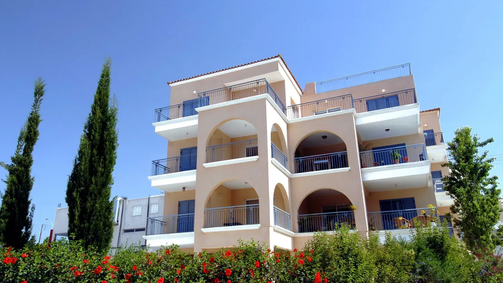 Property gallery view 2