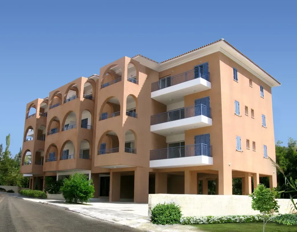 Property gallery view 4