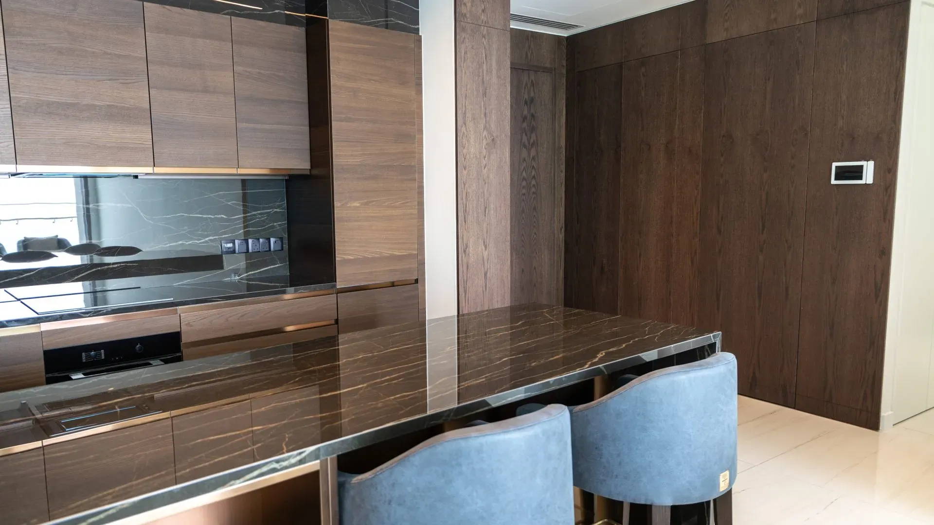 Property gallery view 1