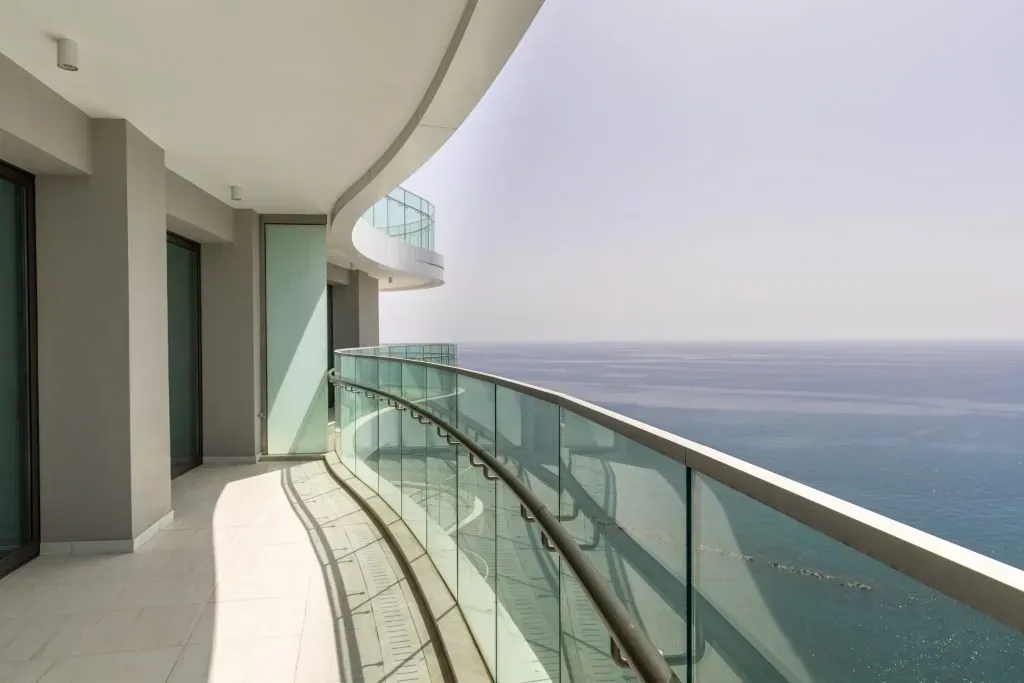 Property gallery view 5