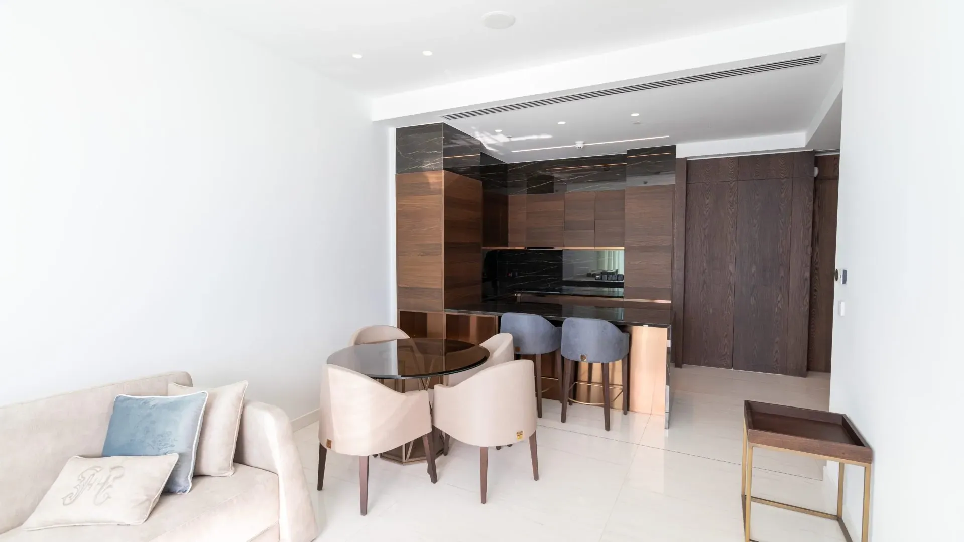 Apartment with 2 bedrooms in Limassol, CYPRUS