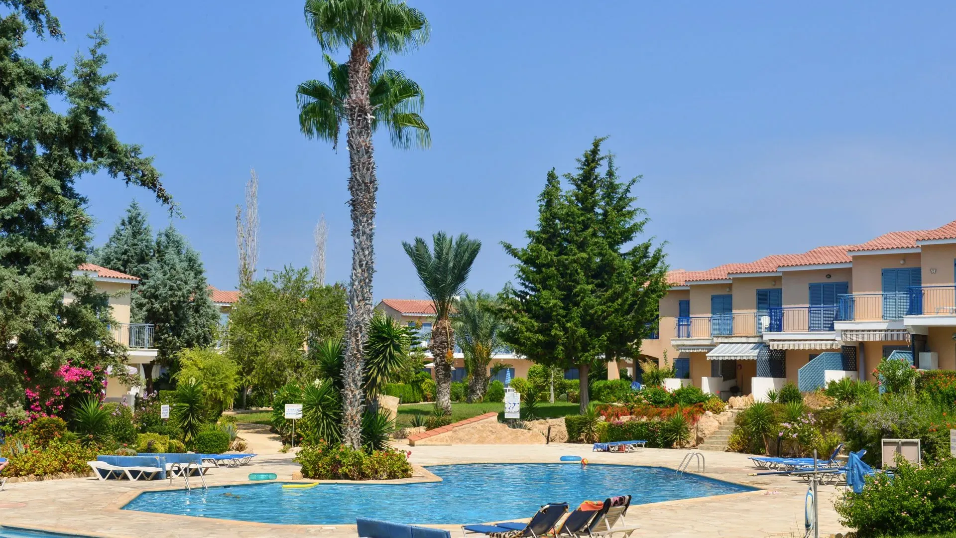 Property gallery view 2