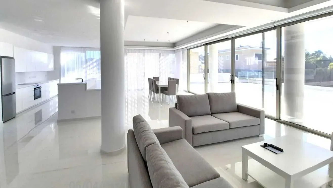 Villa with 3 bedrooms in Coral Bay, CYPRUS