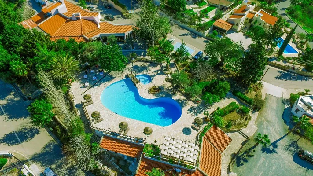 Property gallery view 5