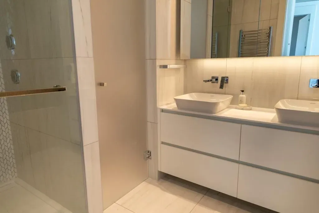 Property gallery view 5