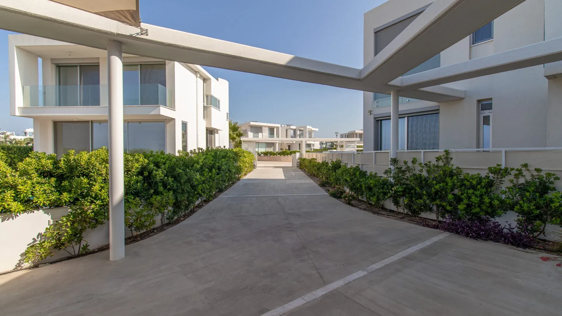 Property gallery view 2