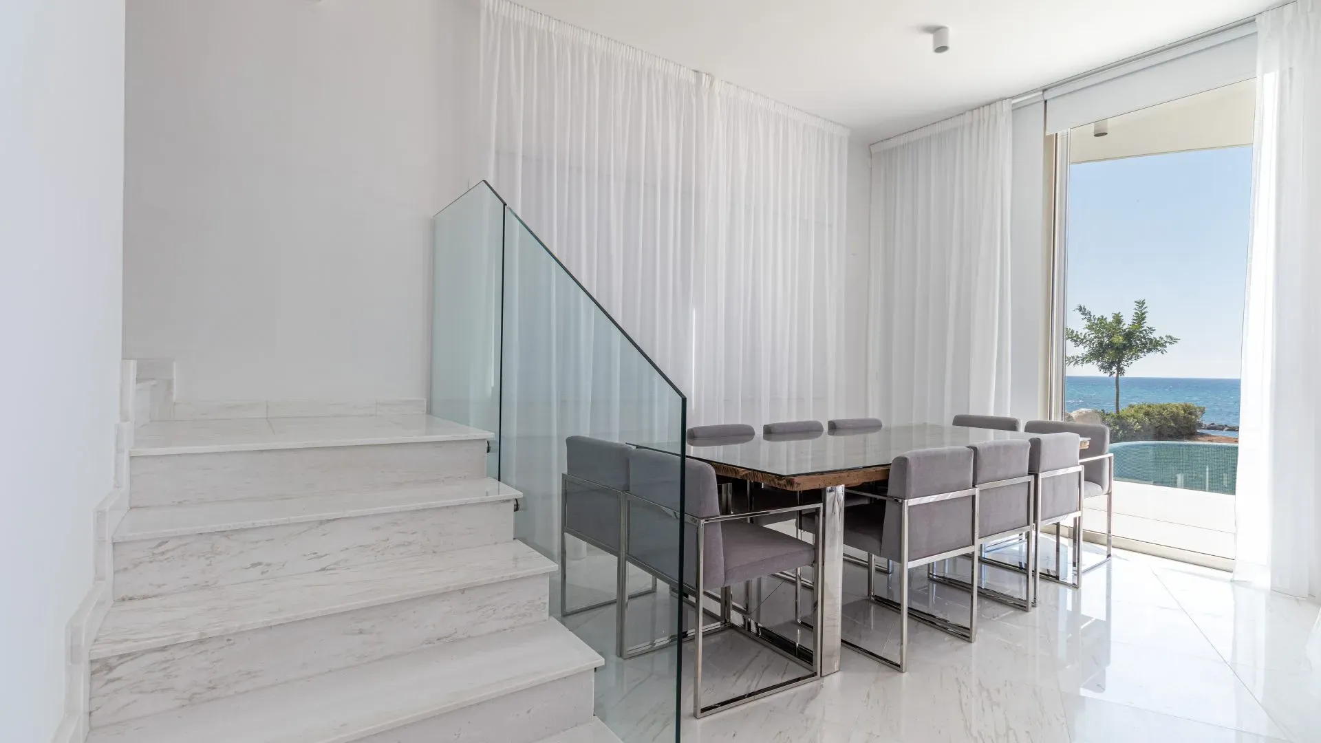 Property gallery view 2