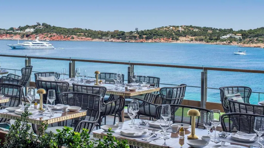 Property gallery view 4