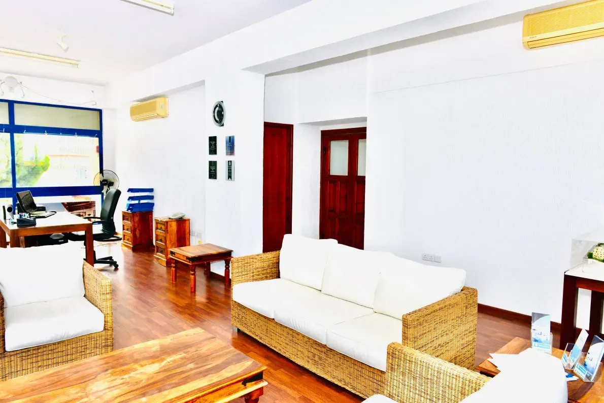 Property gallery view 1